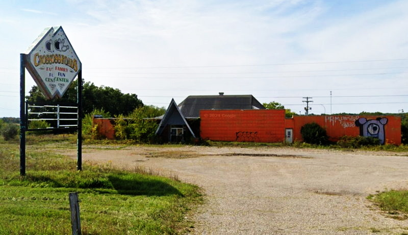 Crossroads Family Fun Center (Meadow Lanes, Homer Lanes) - 2023 Street View